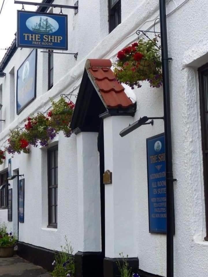 The Ship Inn Holy Island of Lindisfarne Ngoại thất bức ảnh